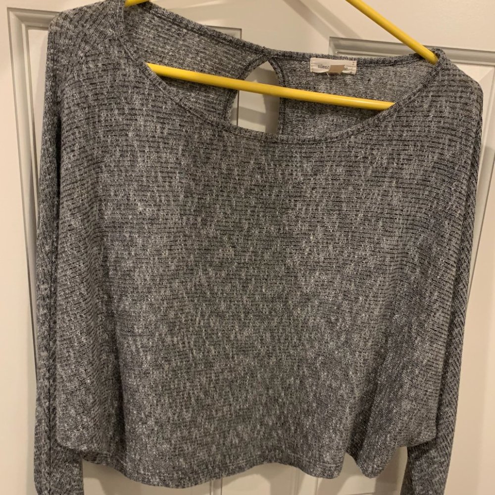 Thin gray knit shirt